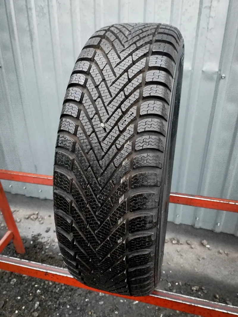 Б/у шина 185/60 R16 Pirelli Winter Cinturato, фото 1