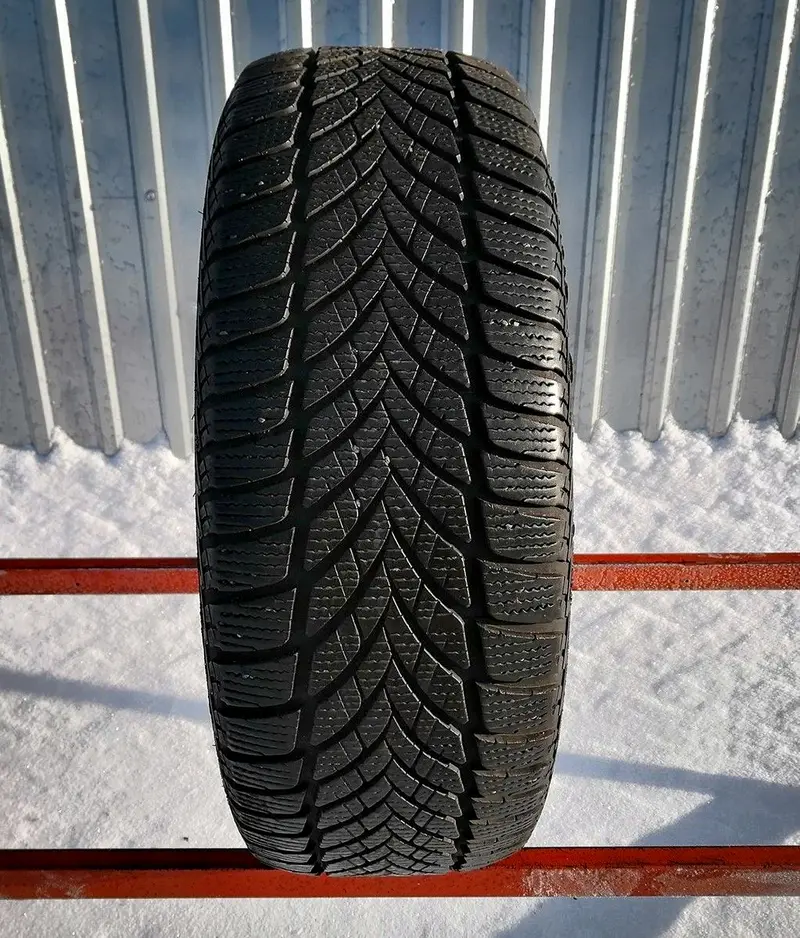 Б/у шина 185/65 R14 Goodyear Ultra Grip Ice 2, фото 1