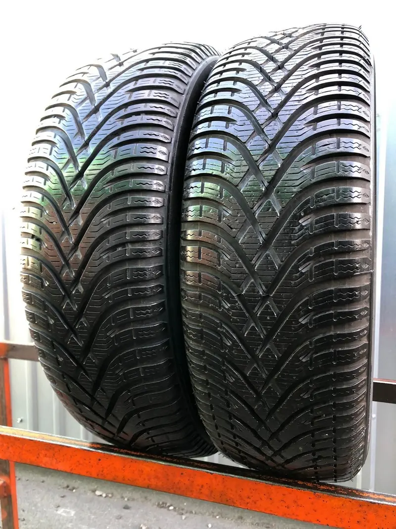 Пара б/у шин 185/65 R15 BFGoodrich G-Force Winter 2
