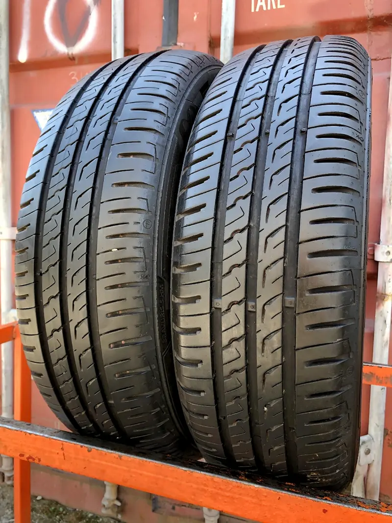 Пара б/у шин 185/65 R15 Barum Bravuris 5HM
