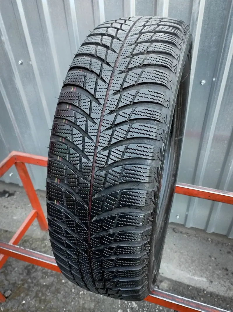 Б/у шина 185/65 R15 Bridgestone Blizzak LM-001