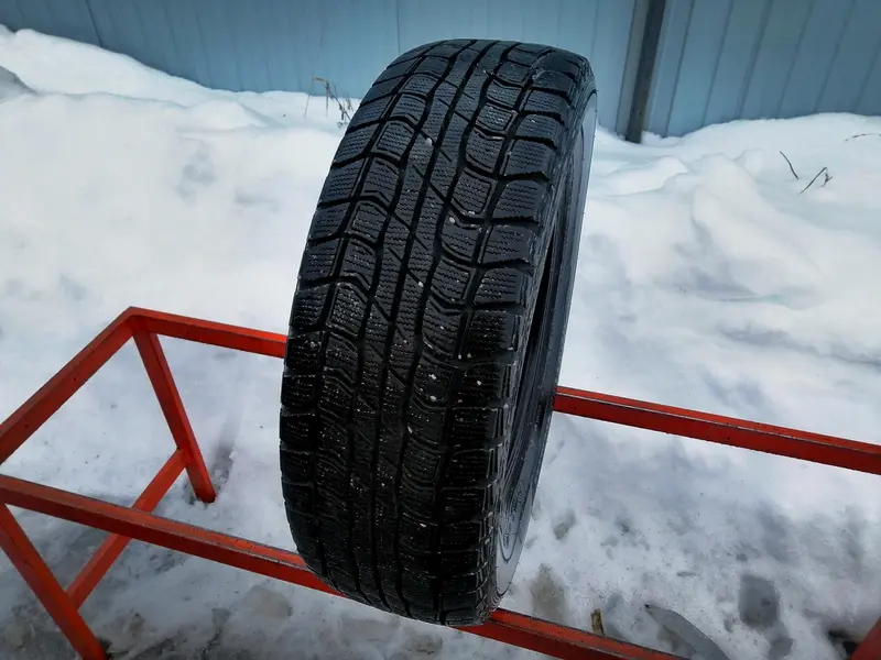 Б/у шина 185/65 R15 Dunlop Graspic DS1