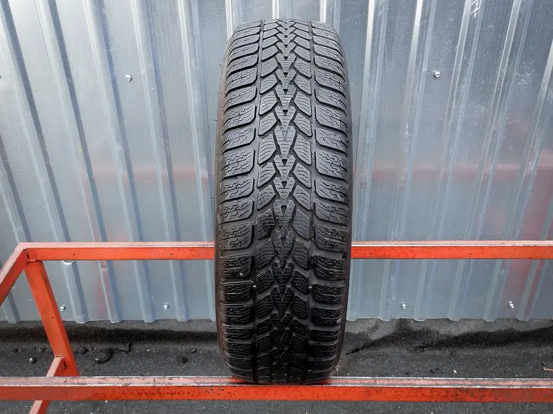 Б/у шина 185/65 R15 Dunlop SP Winter Response 2