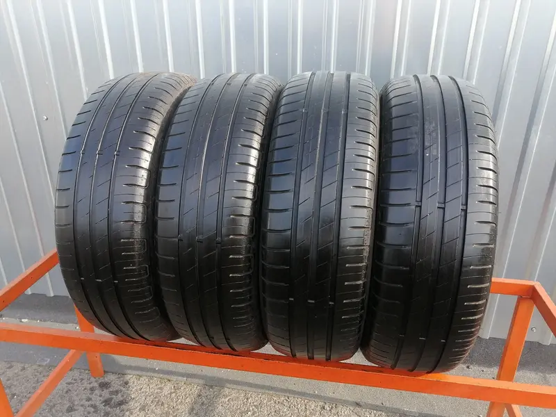 Комплект б/у шин 185/65 R15 Goodyear EfficientGrip Performance