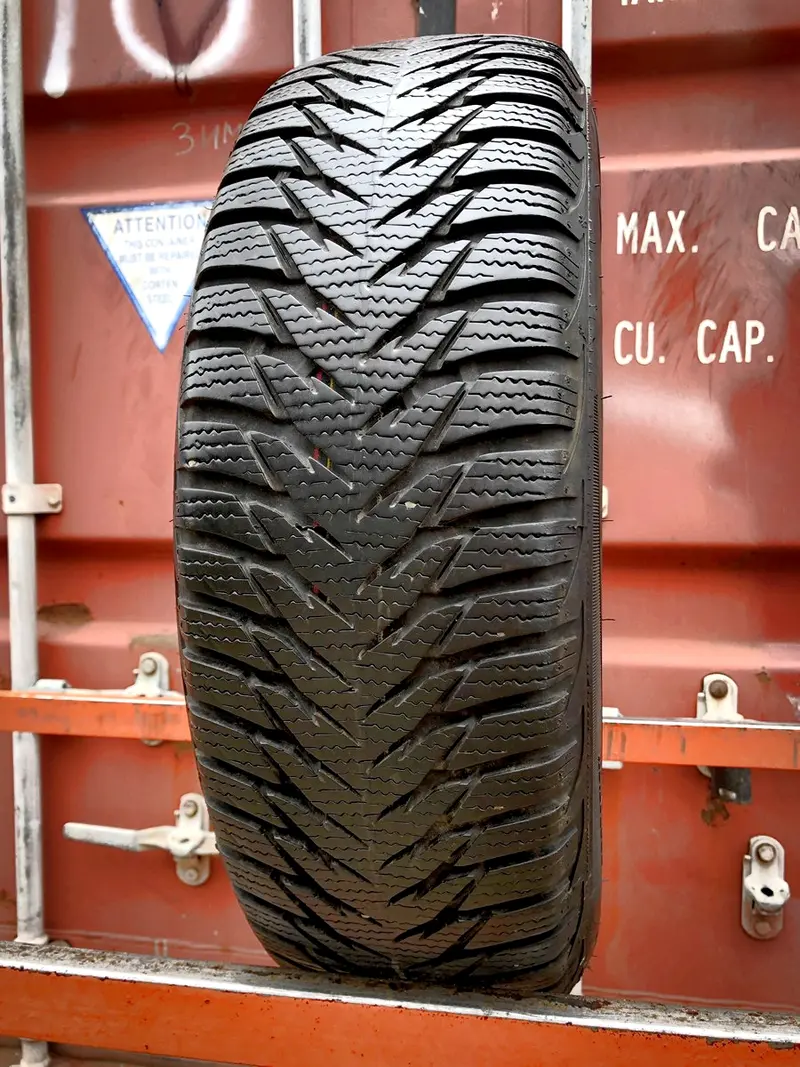 Б/у шина 185/65 R15 Goodyear Ultra Grip 8, фото 1