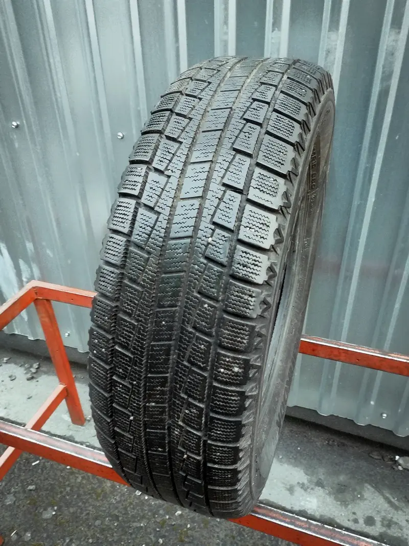 Б/у шина 185/65 R15 Hankook Winter I Cept W605