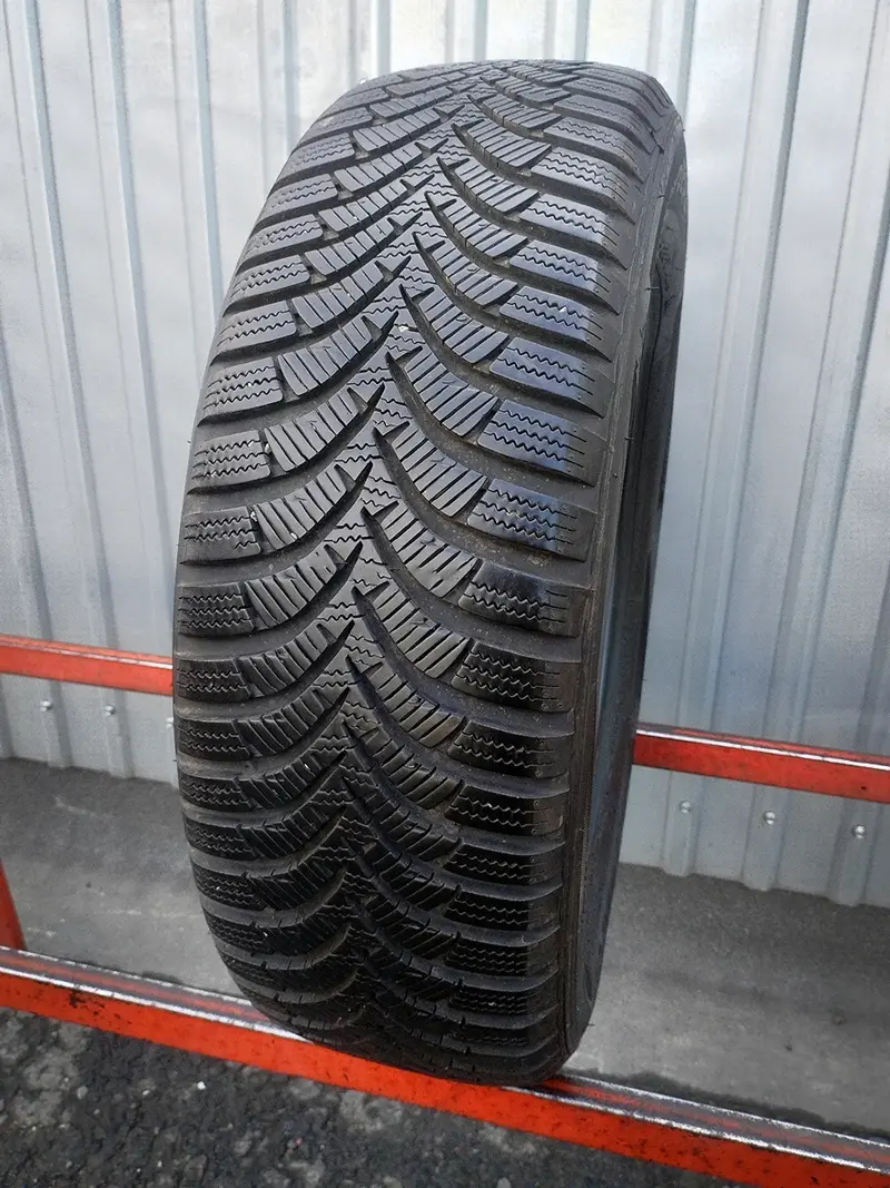 Б/у шина 185/65 R15 Hankook Winter I*cept RS2 W452