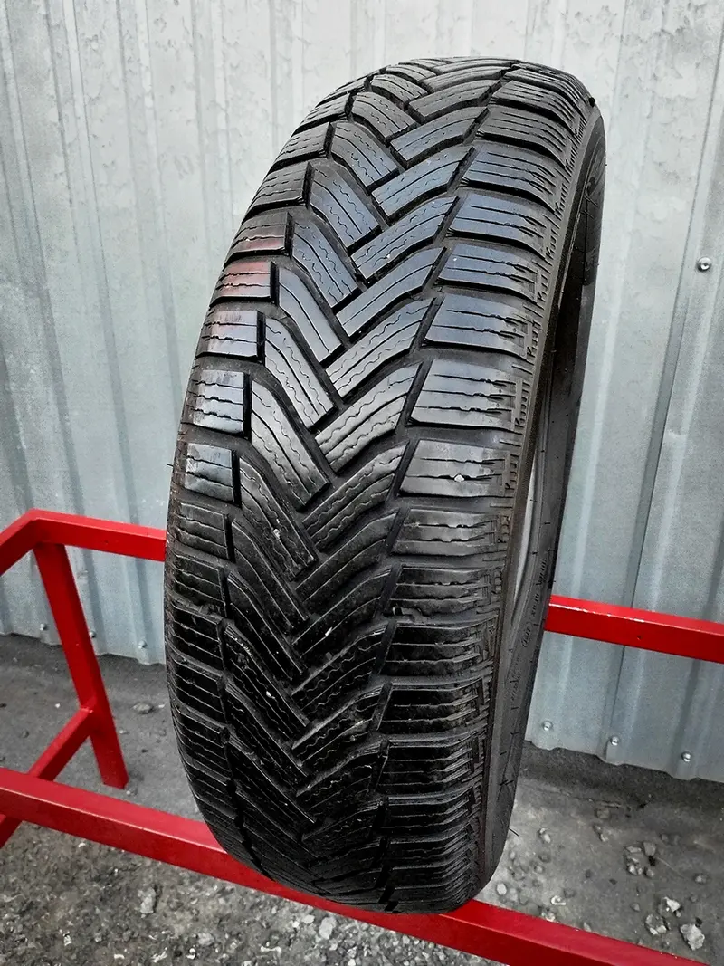 Б/у шина 185/65 R15 Michelin Alpin 6