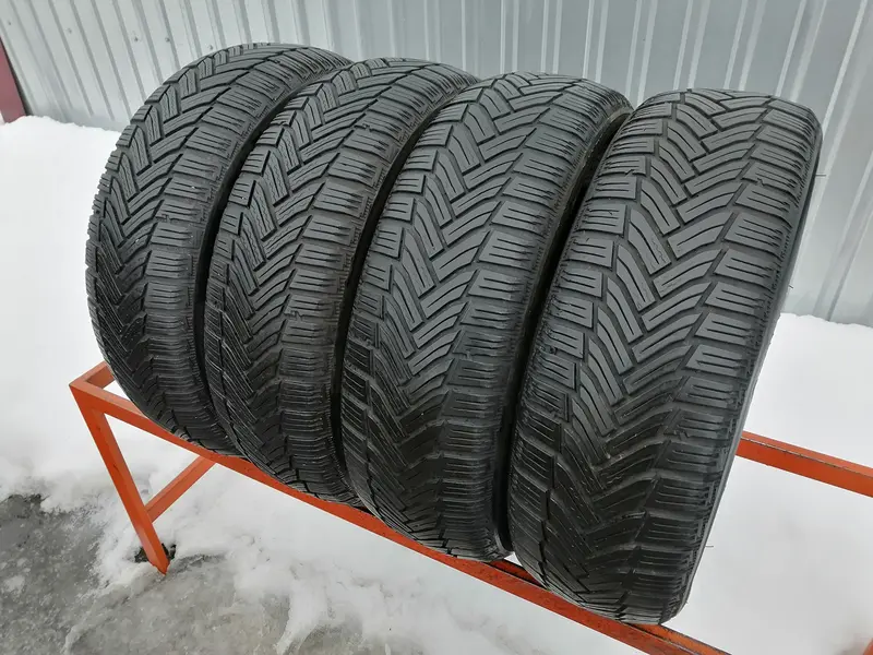 Комплект б/у шин 185/65 R15 Michelin Alpin 6