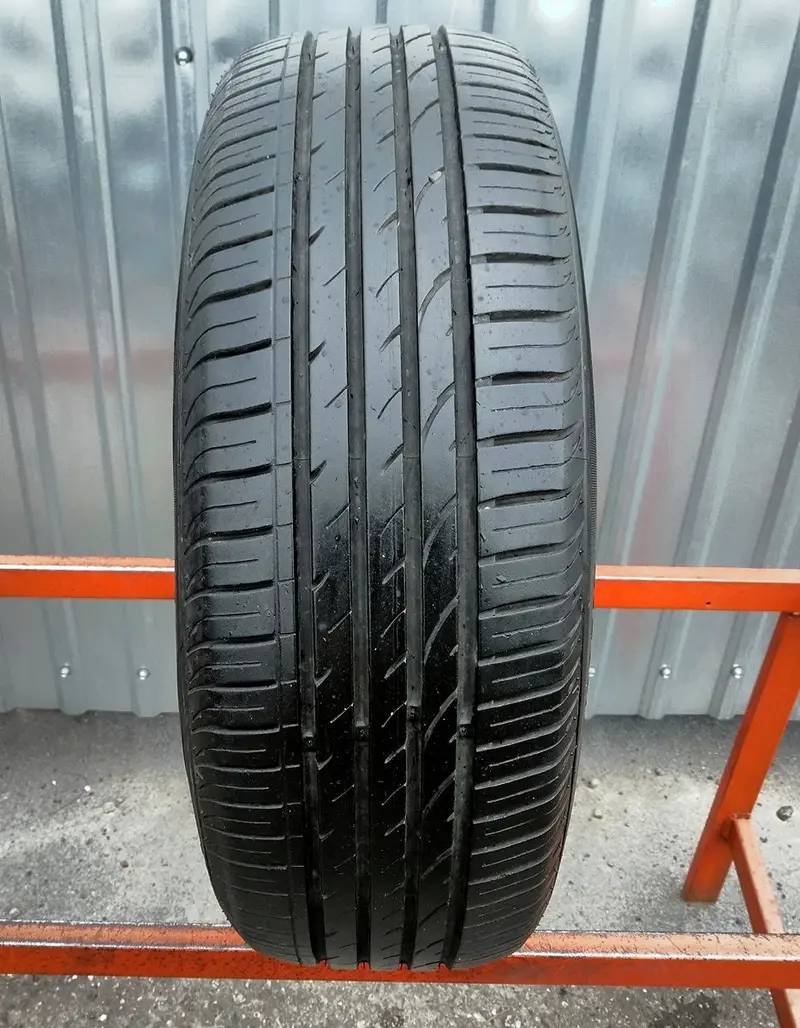 Б/у шина 185/65 R15 Nexen nBlue HD