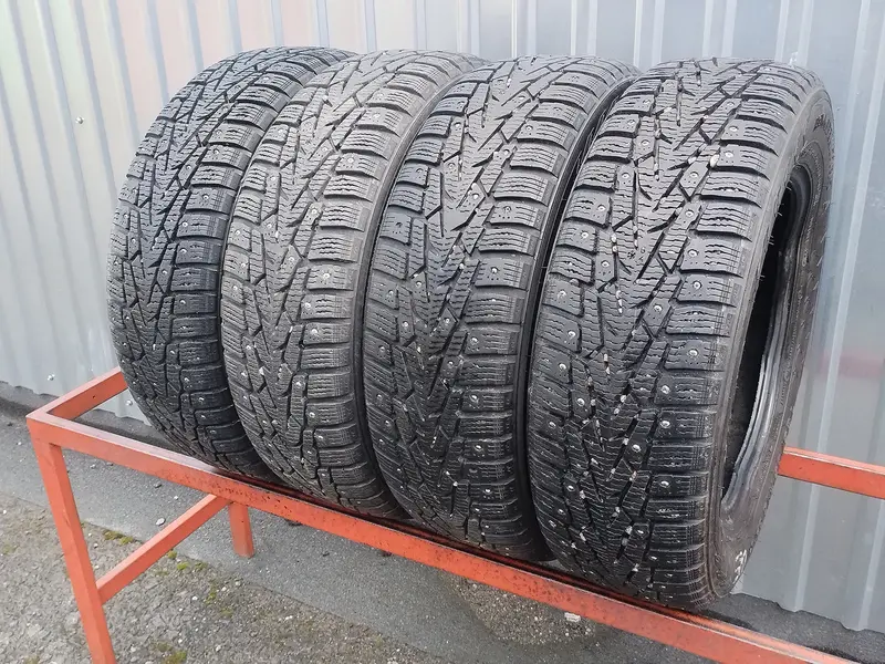 Комплект б/у шин 185/65 R15 Nokian Hakkapeliitta 7