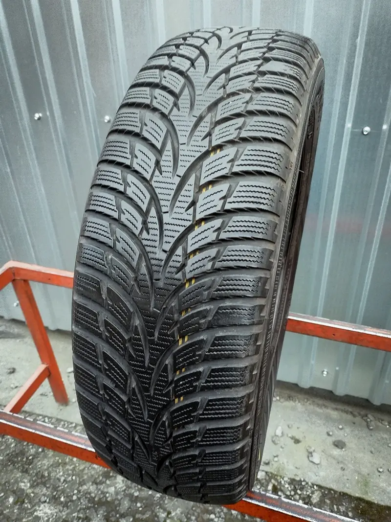 Б/у шина 185/65 R15 Nokian WR D3