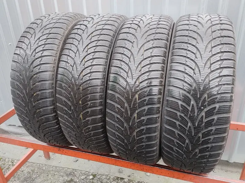 Комплект б/у шин 185/65 R15 Nokian WR D3