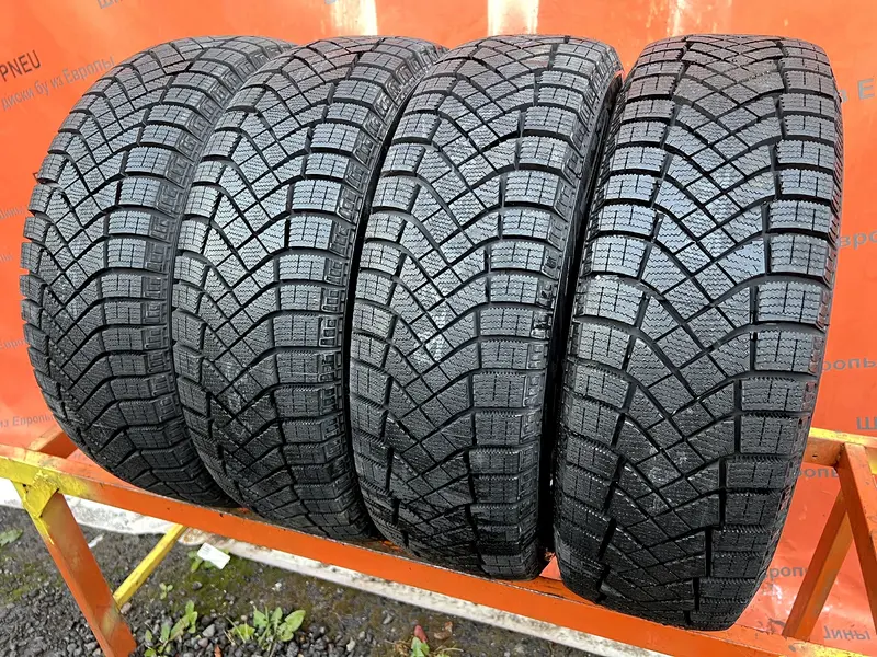 Комплект новых шин 185/65 R15 Pirelli Ice Zero FR, фото 1