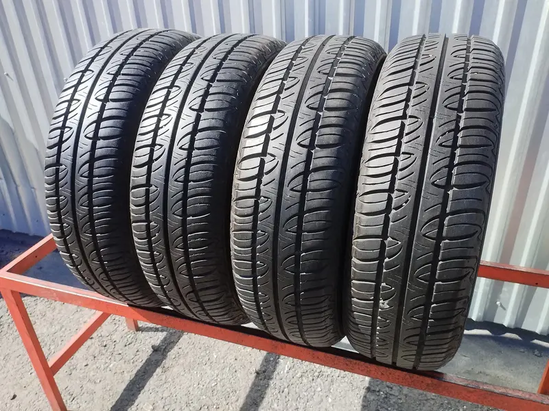 Комплект б/у шин 185/65 R15 Semperit Comfort Life