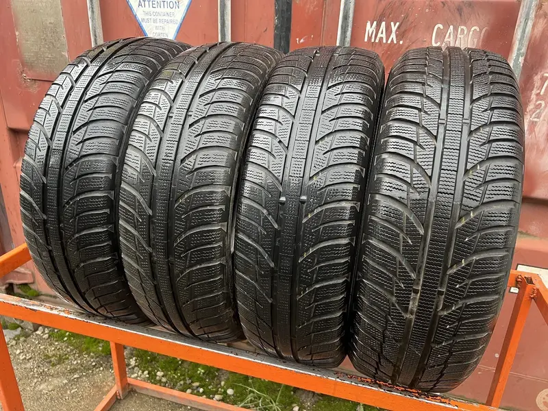 Комплект б/у шин 185/65 R15 Toyo Snowprox S943