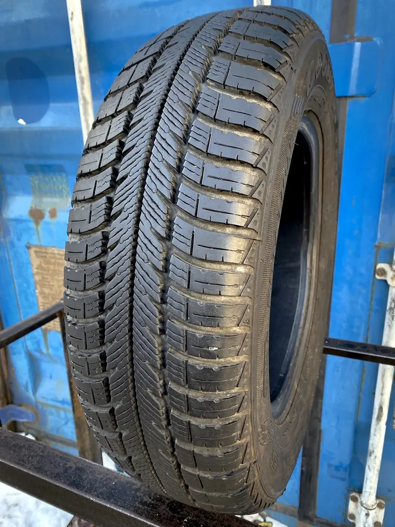 Б/у шина 185/70 R14 Goodyear Vector 5