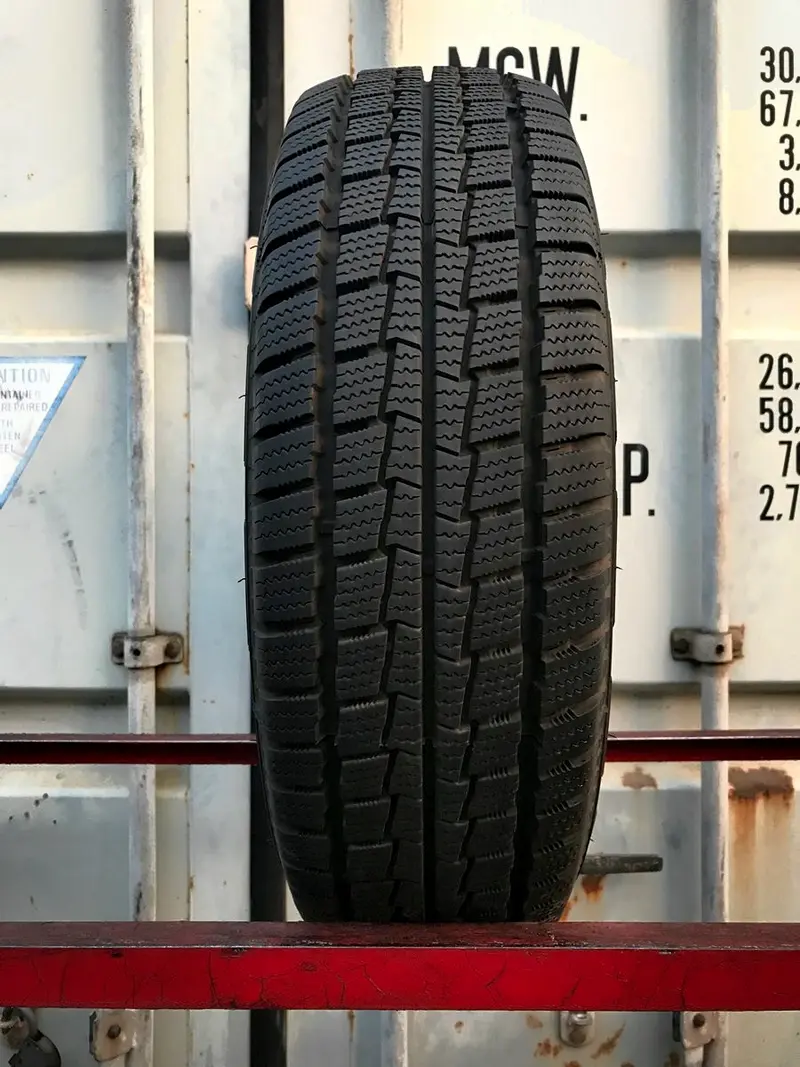 Б/у шина 185/75 R14C Hankook Winter RW06