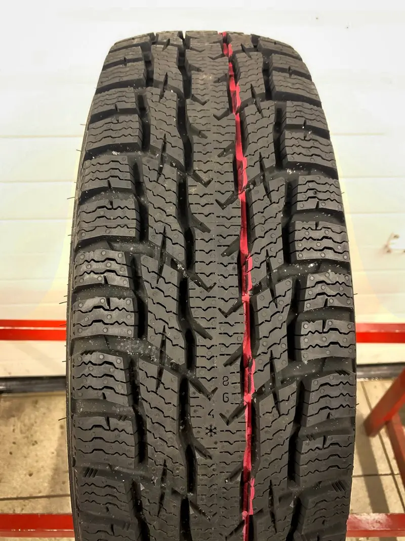 Новая шина 185/75 R16 Nokian Hakkapeliitta CR3