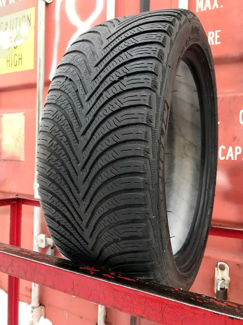 Б/у шина 195/45 R16 Michelin Alpin 5