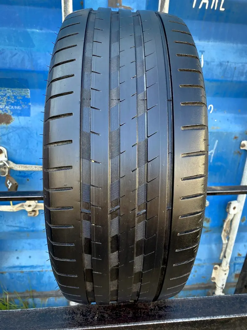 Б/у шина 195/45 R16 Vredestein Sportrac 5