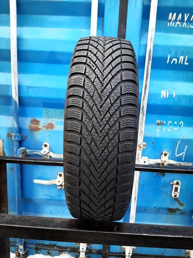 Б/у шина 195/50 R15 Pirelli Winter Cinturato