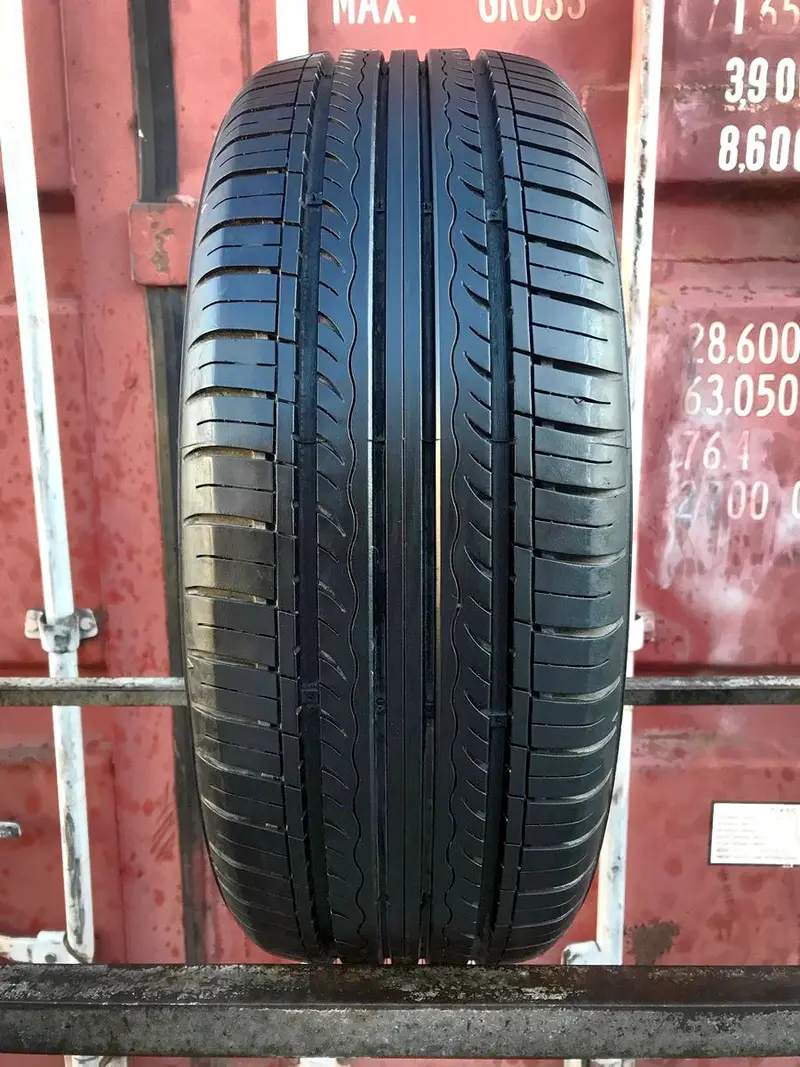 Б/у шина 195/50 R16 Kumho Solus KH 17