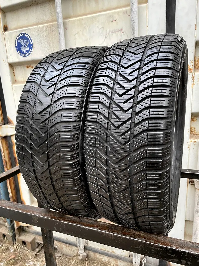 Пара б/у шин 195/50 R16 Pirelli Winter 210 Snowcontrol 3