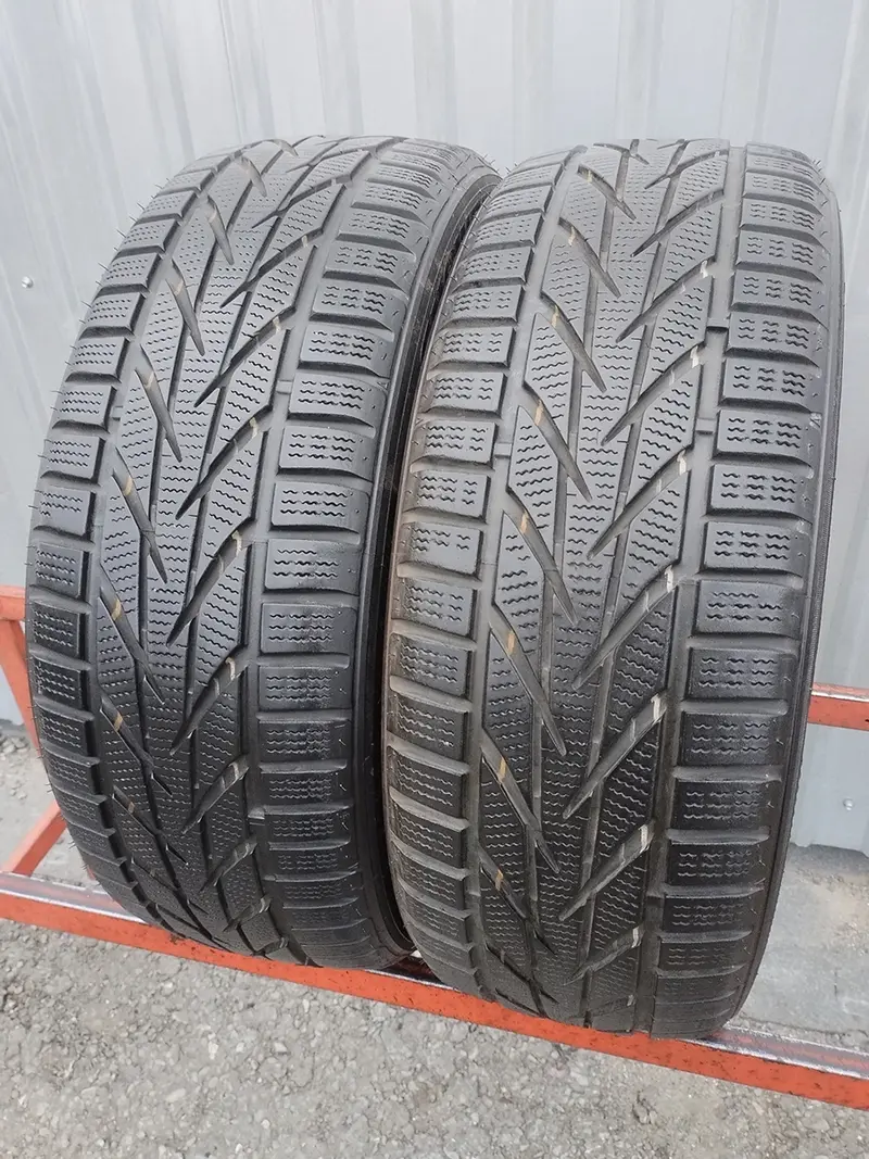 Пара б/у шин 195/50 R16 Toyo Snowprox S953