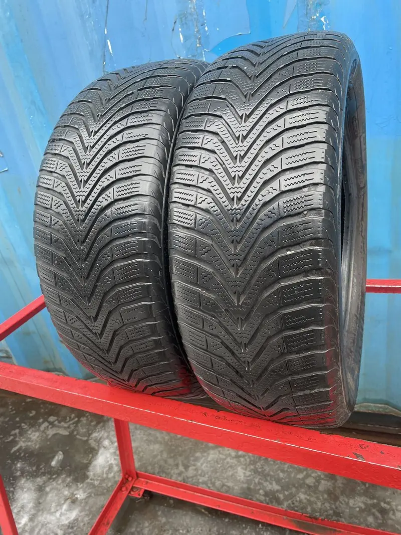 Пара б/у шин 195/55 R15 Vredestein Snowtrac 5