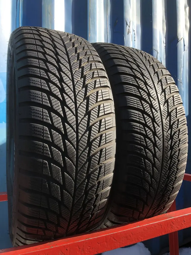 Пара б/у шин 195/55 R16 Bridgestone Blizzak LM-001, фото 1