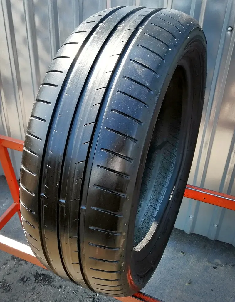 Б/у шина 195/55 R16 Dunlop SP Sport BluResponse