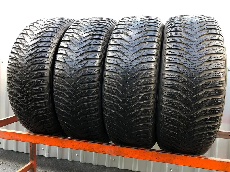 Комплект б/у шин 195/55 R16 Goodyear Ultra Grip 8