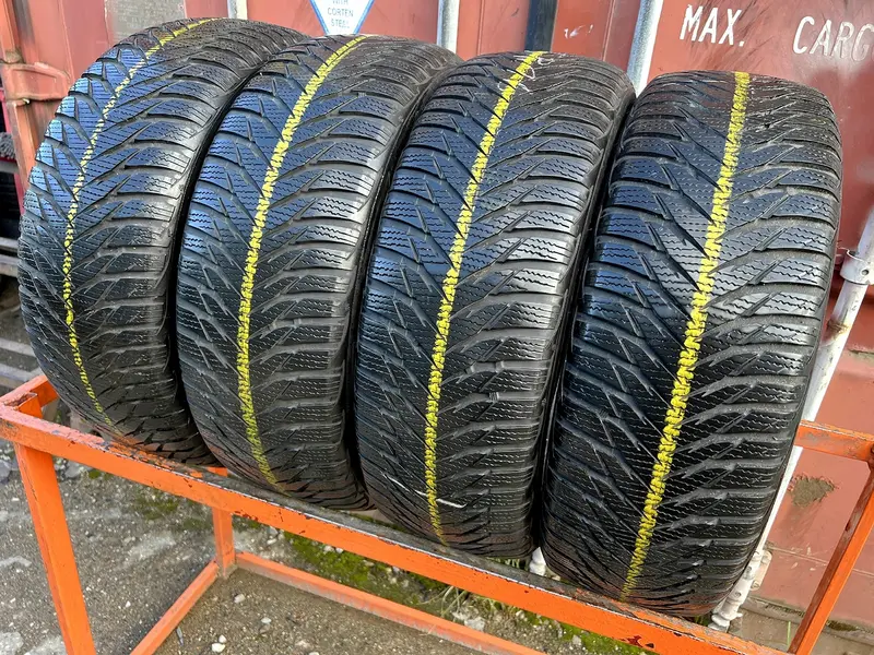 Комплект б/у шин 195/55 R16 Goodyear Ultra Grip 8, фото 1