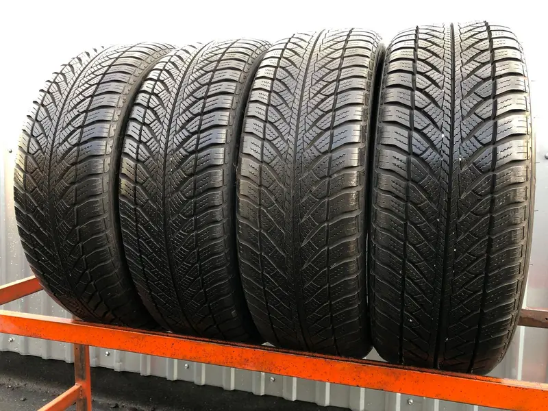 Комплект б/у шин 195/55 R16 Goodyear Ultra Grip 8 Performance, фото 1