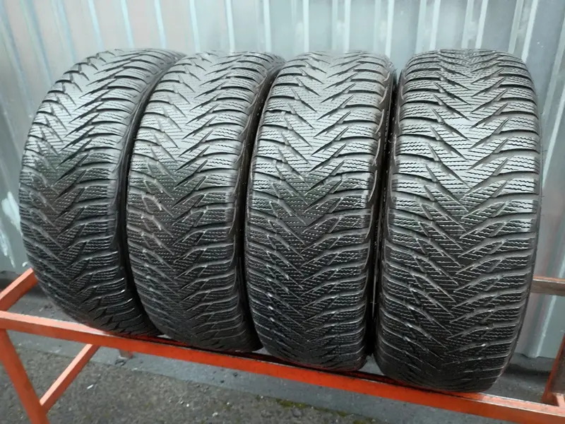 Комплект б/у шин 195/55 R16 Goodyear Ultra Grip 8 RunFlat