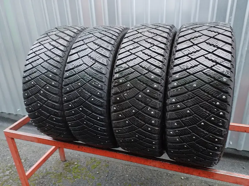 Комплект б/у шин 195/55 R16 Goodyear Ultra Grip Ice Arctic