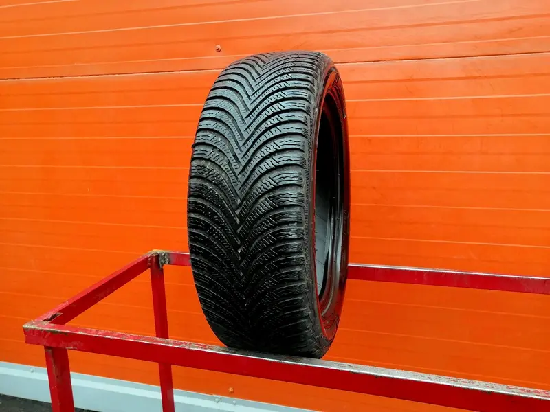 Б/у шина 195/55 R16 Michelin Alpin 5