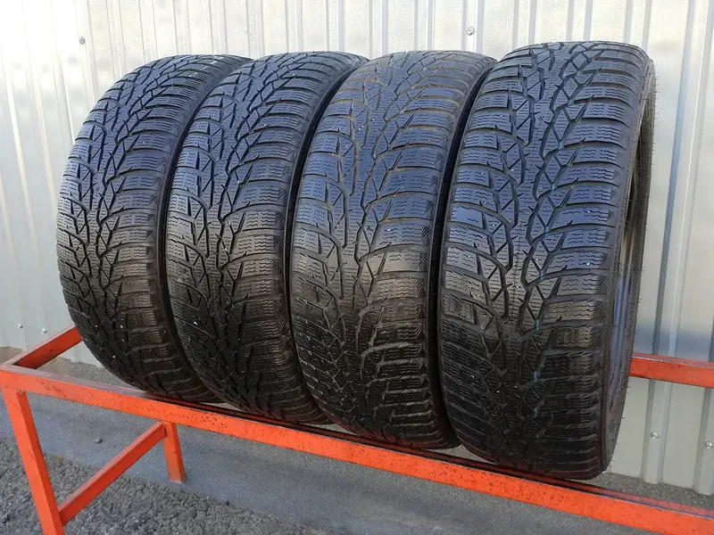 Комплект б/у шин 195/55 R16 Nokian WR D4