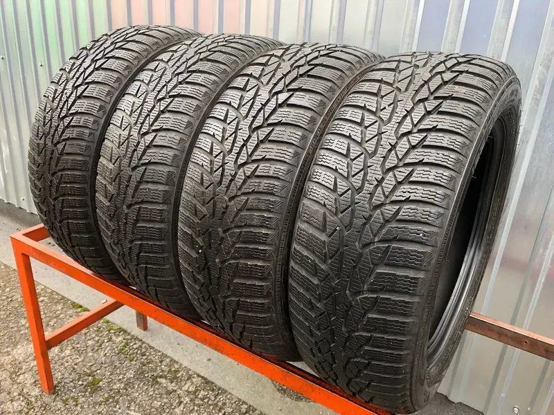 Комплект б/у шин 195/55 R16 Nokian WR D4