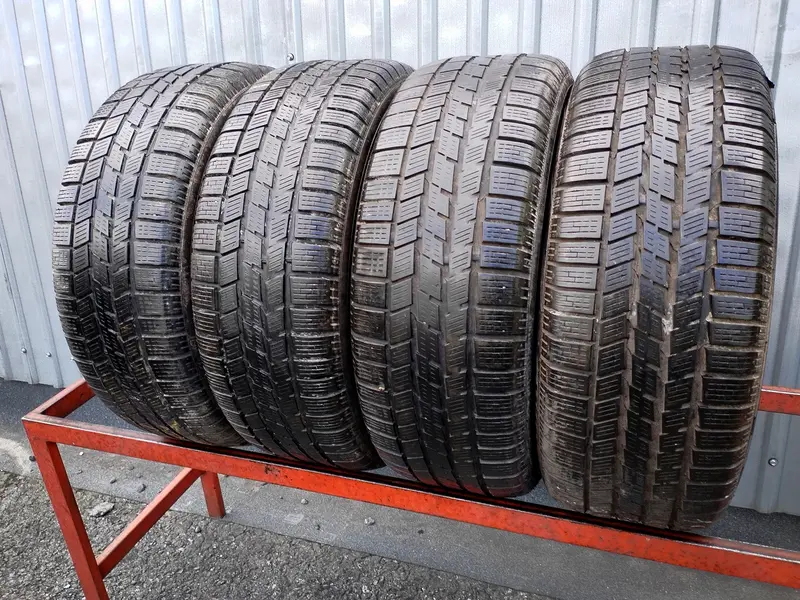 Комплект б/у шин 195/55 R16 Pirelli Winter 210 Snowsport RunFlat