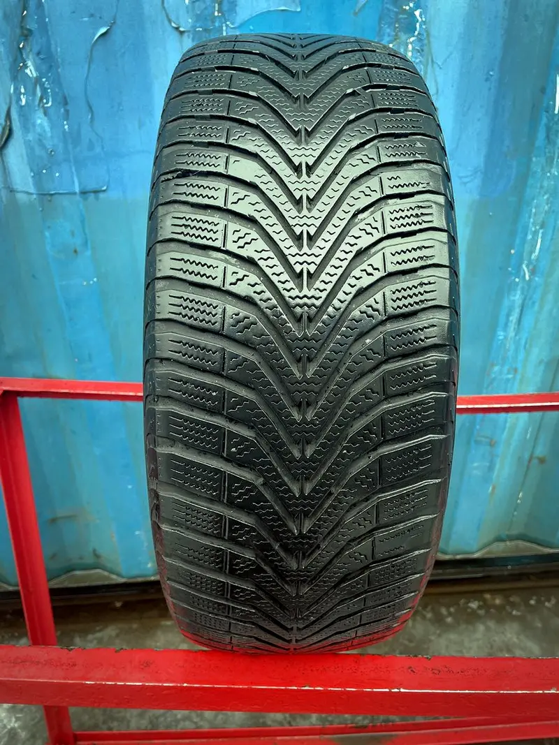 Б/у шина 195/55 R16 Vredestein Snowtrac 5, фото 1