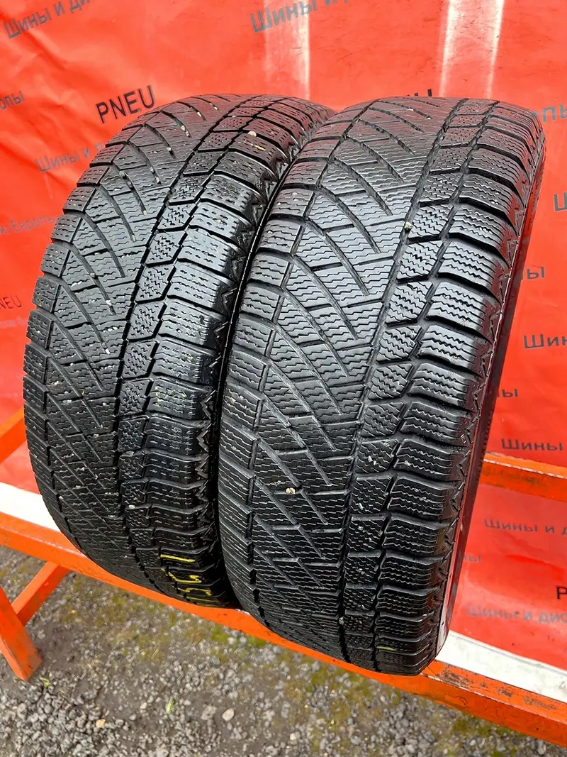 Пара б/у шин 195/60 R15 Continental ContiVikingContact 6