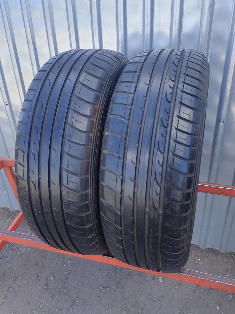 Пара б/у шин 195/60 R15 Dunlop SP Sport FastResponse