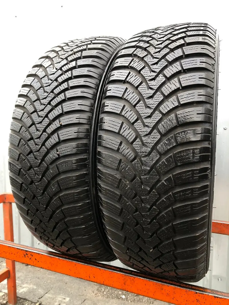 Пара б/у шин 195/60 R15 Falken Eurowinter HS01, фото 1