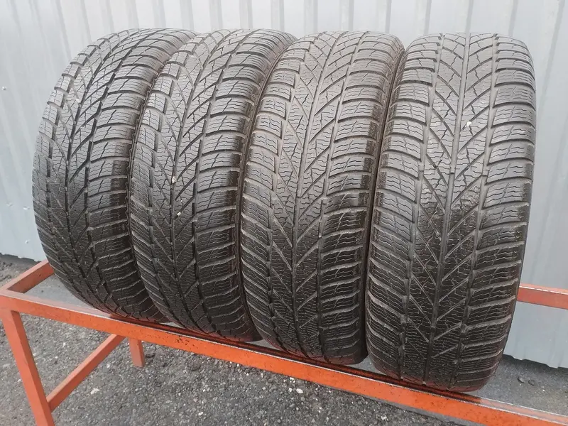 Комплект б/у шин 195/60 R15 Gislaved Euro Frost 5