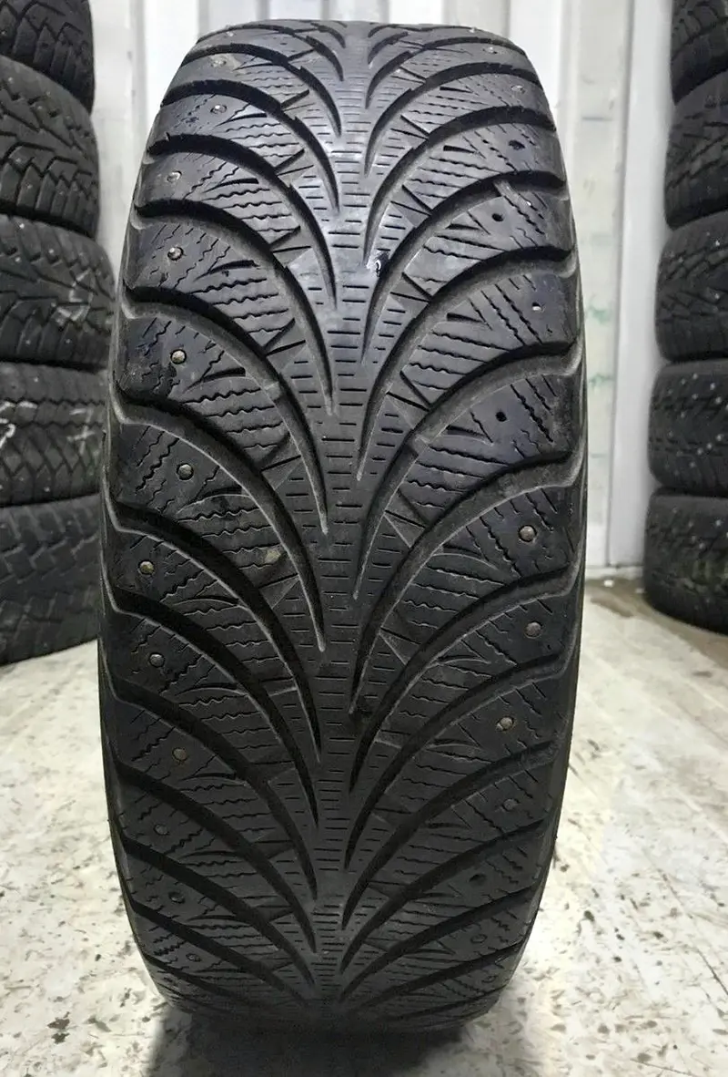 Б/у шина 195/60 R15 Goodyear Ultra Grip Extreme