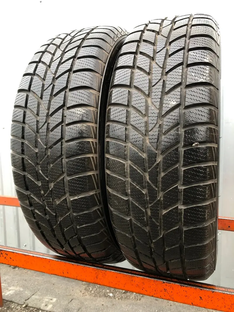 Пара б/у шин 195/60 R15 Hankook Winter I Cept RS W442