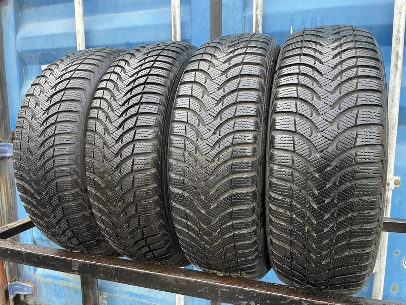 Комплект б/у шин 195/60 R15 Michelin Alpin A4
