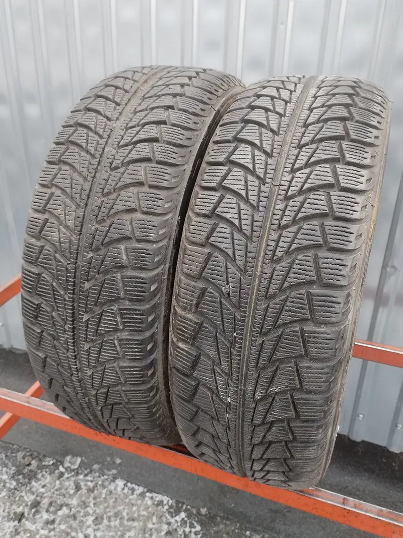 Пара б/у шин 195/60 R15 Nankang Snow Viva SV-1